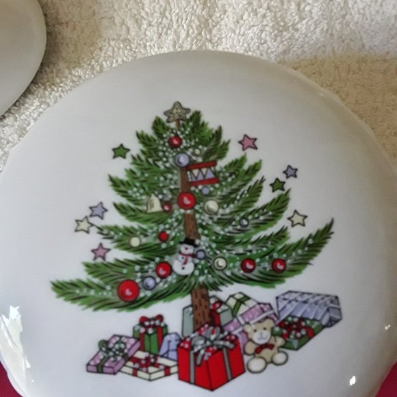 Lot of Two - Christmas Tree Dish - NIB and Christmas Tree Covered Keepsake Box - Picture 4 of 6